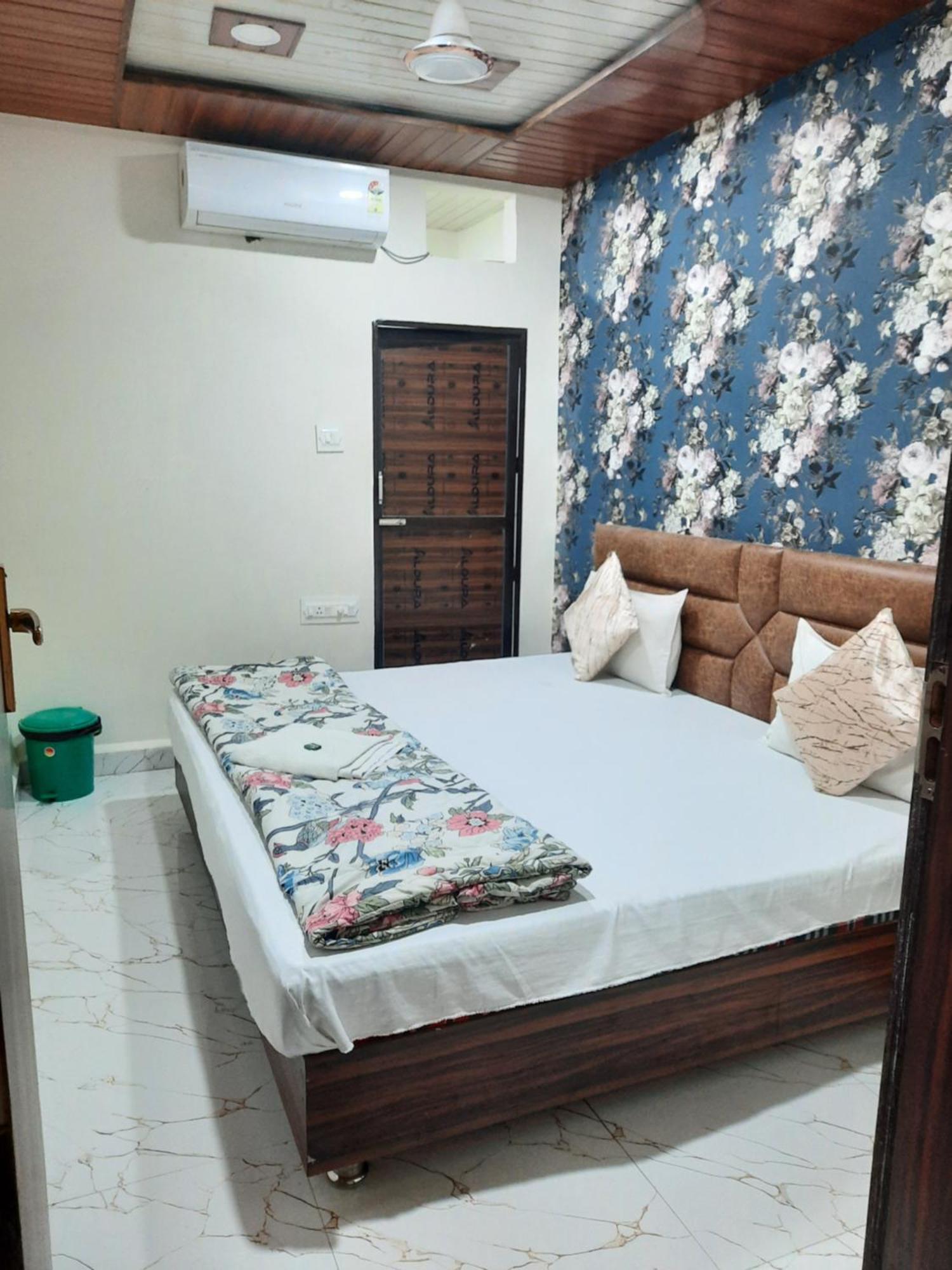 Hotel Ganga Sagar Ujjain Exterior foto