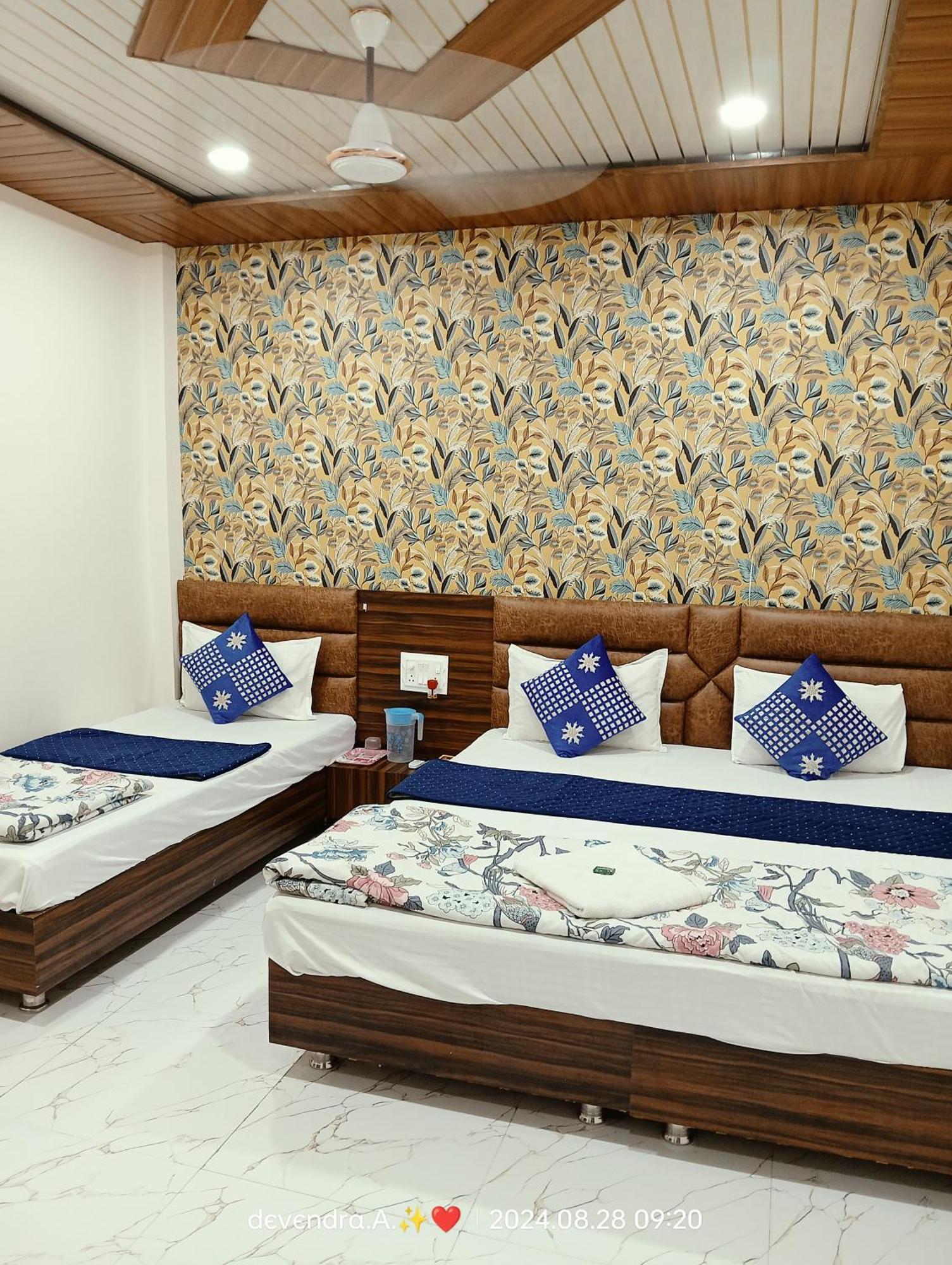 Hotel Ganga Sagar Ujjain Exterior foto